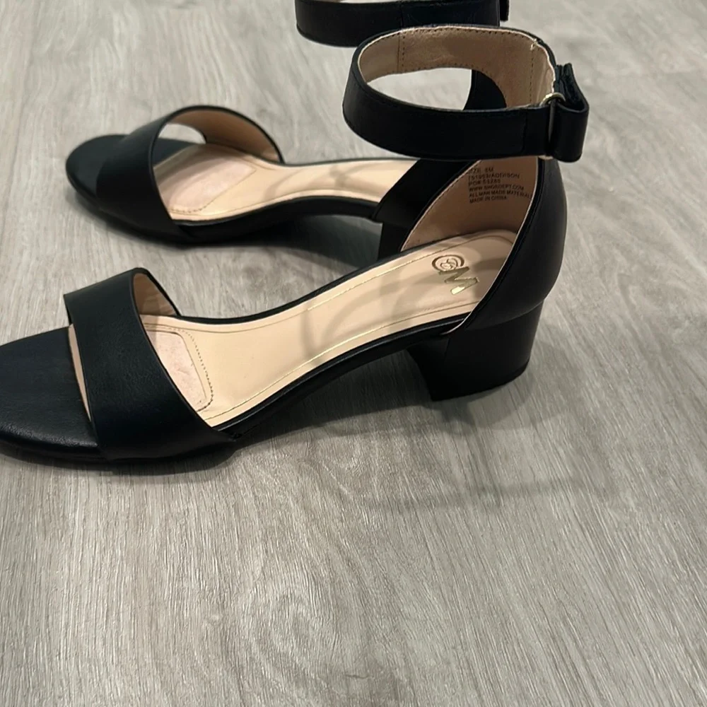 Elegant Black Ankle Strap Sandals